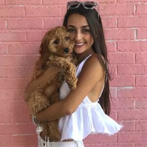 Meet your Posher, Anna-ginny